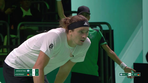 年终总决赛险胜戴维斯杯,兹维列夫带队取胜 年终总决赛险胜戴维斯杯,兹维列夫带队取胜