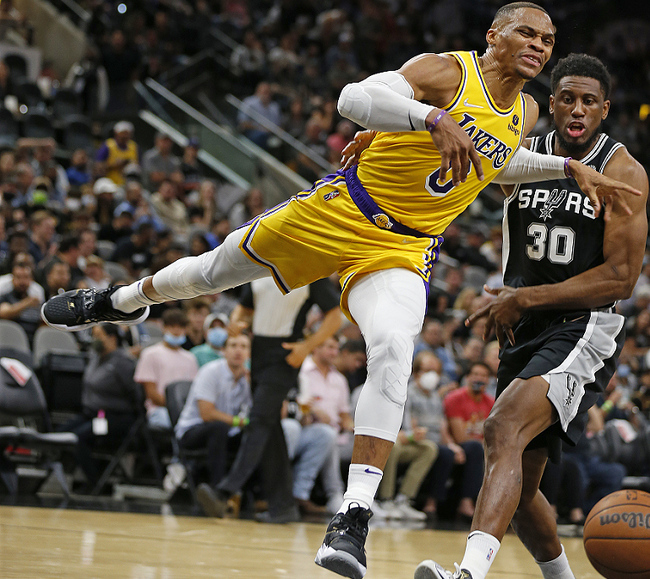 猛龙翻盘马刺,浓眉哥状态火热 猛龙翻盘马刺,浓眉哥状态火热