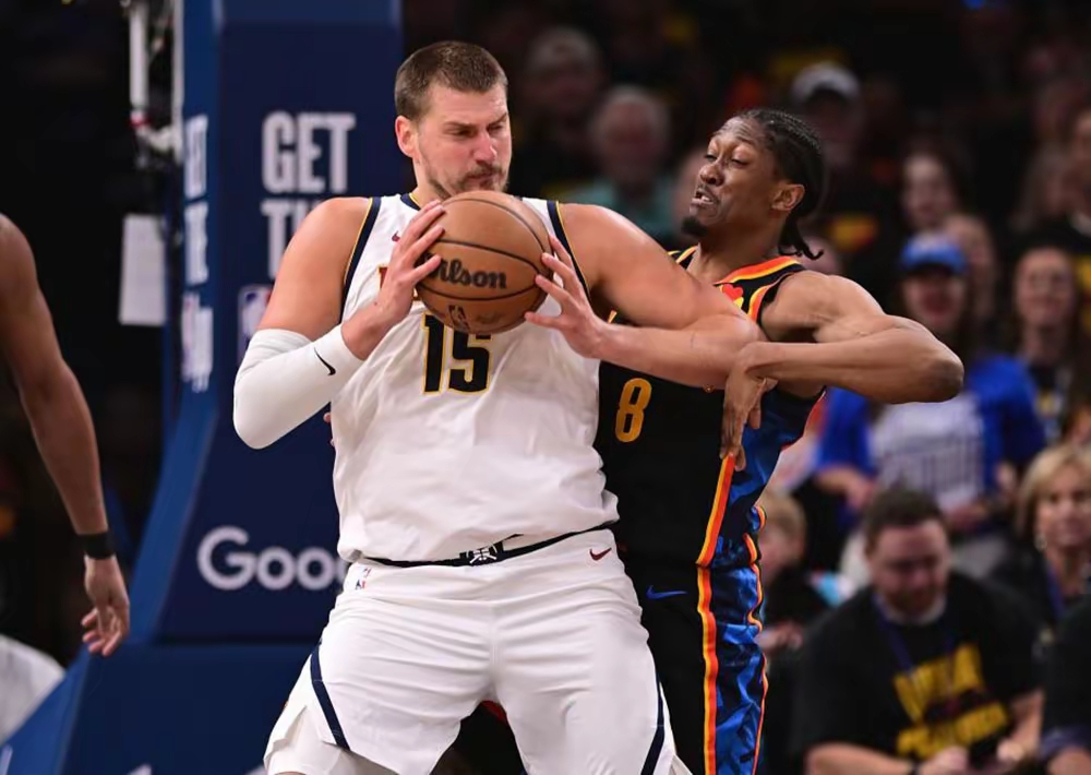 掘金轻取公牛,东契奇点燃赛场 掘金轻取公牛,东契奇点燃赛场