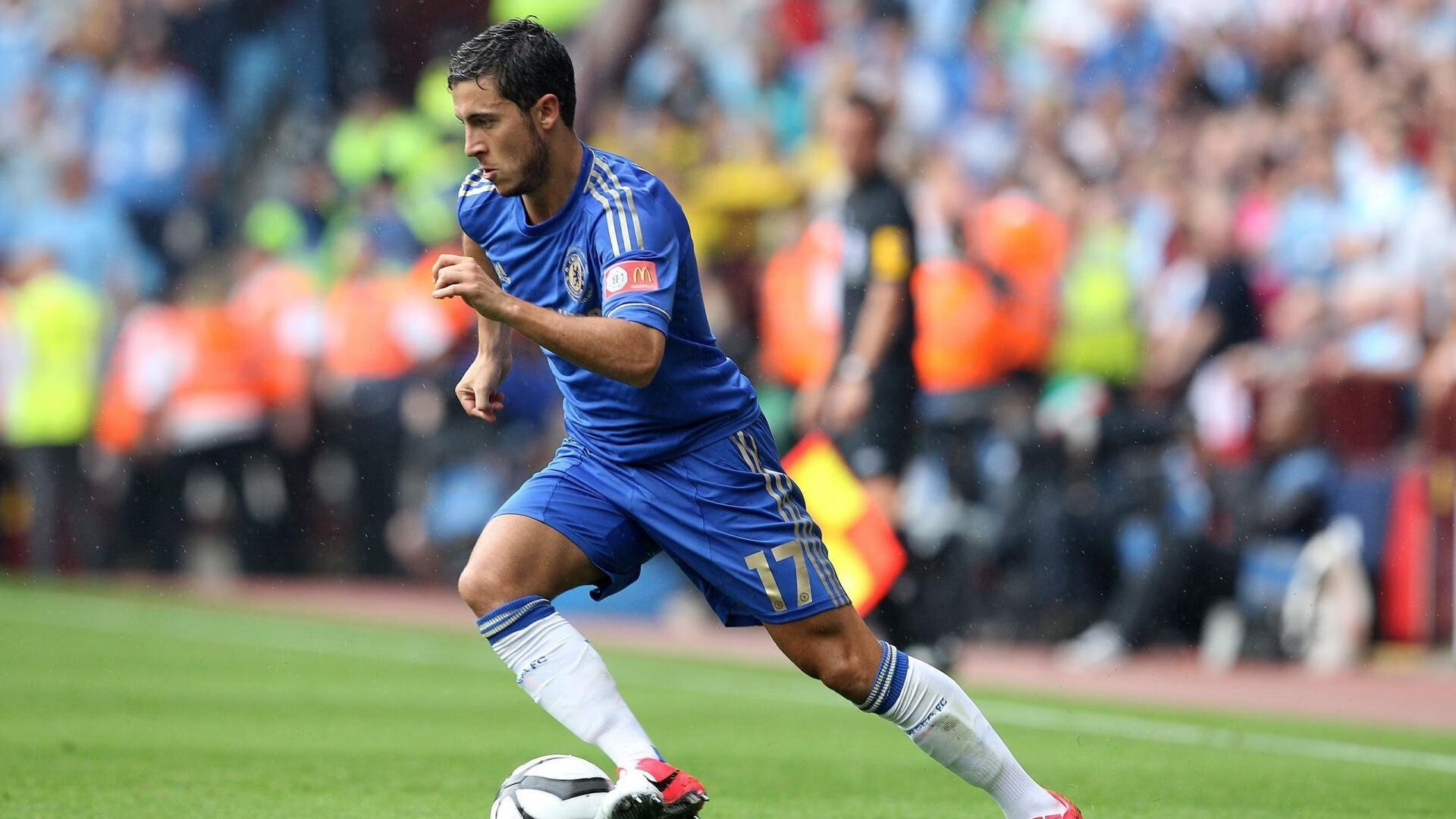 玻利维亚狂胜摩纳哥，阿克，那个在海拔与梦想间架桥的关键先生